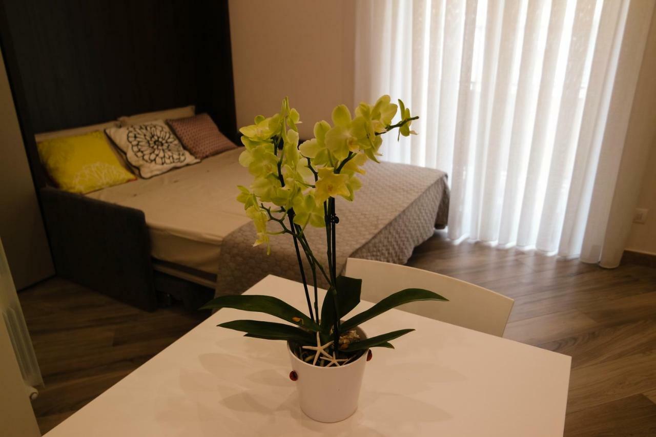 Casa Martina Apartment Кастеламаре ди Стабия Екстериор снимка
