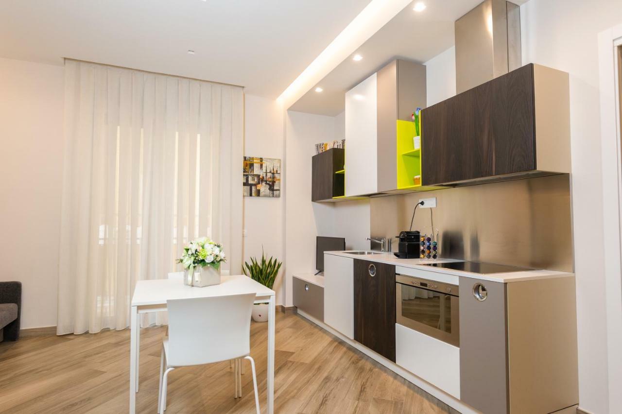 Casa Martina Apartment Кастеламаре ди Стабия Екстериор снимка